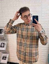 AA Bbury Fashion Vêtements Men and Women New Plaid Shirt Sleeve High Quality Sleeve New Classic Plaid Flip Shirt Coat