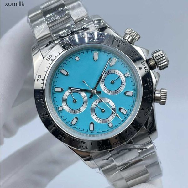 AA Reloj para hombre Reloj de moissanita de alta calidad Reloj de diamantes con maquinaria automática de lujo azul claro Incrustaciones de diamantes en el medio de la correa