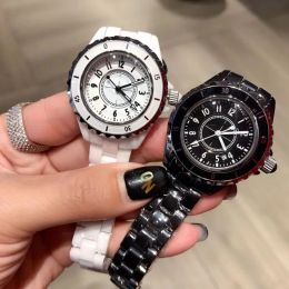AAA 2024 tops montres-bracelets hommes femmes couple montre de luxe céramique sport quartz noir blanc céramique classique vintage dame fille a568