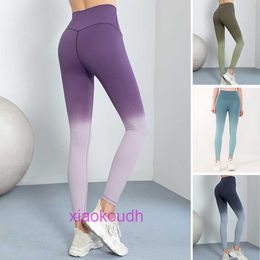 Diseñador de AAA Lul cómodo femenino pantalones de yoga de yoga gradiente de una pieza sin incomodidad hilo