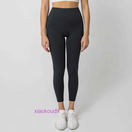 Diseñador de AAA Lul cómodo Pantalones de yoga deportivos para mujer Internet Famoso de la piel nueva de bolsillo amigable sin líneas incómodas