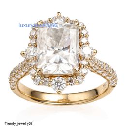 AAA GEMS Custom Hecho de lujo 7.5x10 mm 3ct VVS Moissanite Diamond Real 14K Rings de boda de compromiso de oro sólido para mujeres