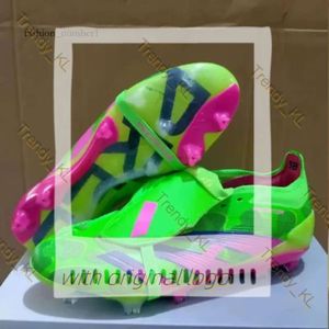 AAA Gift Bag Boots Nauwkeurigheid+ Elite Tongue FG Boots Metal Spikes voetbal Cleats Mens Laceless Soft Leather Pink Soccer EUR36-46 Grootte 628