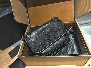 AAA haute qualité nouveau sac en cuir véritable pour femme sac à chaîne sac errant tendance une épaule diagonale sac à chevaucher peau de vache Niki huile cire cuir postman sac