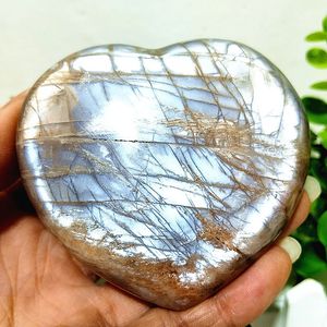 AAA Orange Moonstone Stone Heart Stone Meditation Witchcraft Energy Energy Healing Feng Shui Crystal Ornement 240426