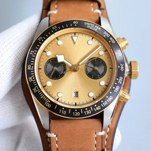 AAA New Classic Fashion Men Watch Taille de cadran 41 mm montres de luxe Quartz Chronograph Movement Designer Watchwatch sans boîte