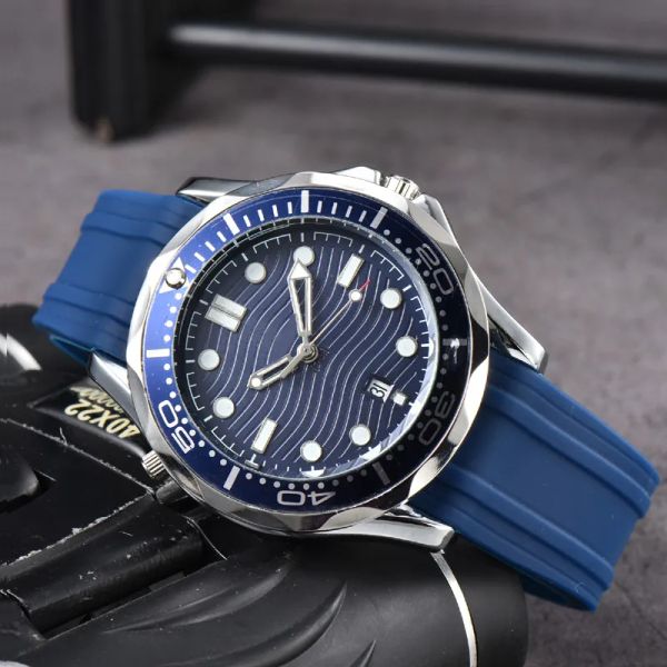 AAA Omeg luxe hommes 2023 nouvelles montres pour hommes de haute qualité haut de gamme marque de luxe 44mm horloge en acier bracelet en caoutchouc hommes mode montre à quartz livraison gratuite