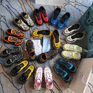 3- Chaussures de sport de créateurs, chaussures décontractées en cuir de veau, chaussures réfléchissantes, chaussures de sport en cuir rétro, chaussures de sport stylistes, chaussures décontractées patch, plateforme à lacets