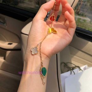 AAA VANCLLF Bracelet de bracelet de luxe de haute qualité Chaohua Femelle 925 Silver plaqué 18K Gold Love Butterfly Jade Medal Beimu