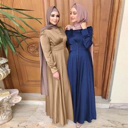 Abaya Dubai Turkije Zijdeachtig Satijn Moslim Jurk Islam Jurk Abaya Vrouwen Vestidos Robe Longue Vetement Femme Musulman De Mode F2639254q