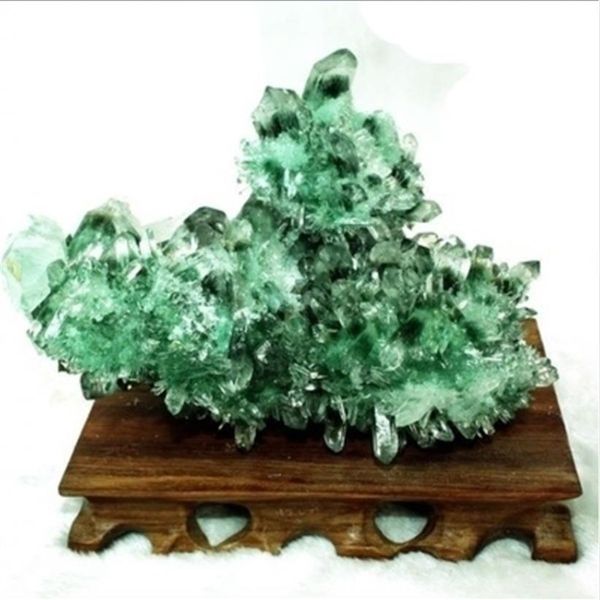 environ 700g rare spécimen minéral de grappe de cristal de quartz fantôme vert naturel2908