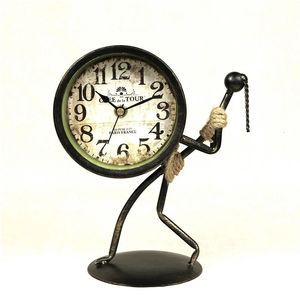 Résumé Hercules Figure Horloge décorative Iron Whited Iron Art Body Body Body Body Room Ornement Accessoires 240410