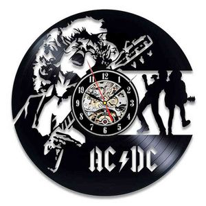 AC DC Vinyl Record Wandklok Moderne Ontwerp Muziek Rock Band Vintage Vinyl CD Clocks Muurhorloge Home Decor Geschenken voor Fans H1230