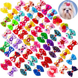 Accesorios 100 piezas en pares Dog Bow Diamond Pearl Bows For Dogs Pet Dog Bows Suministros de mascotas Accesorios para perros Bandas elásticas para perros