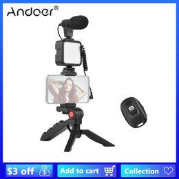 Accessoires Andoer Telefoon Vlog Video Kit met Tafelstatief Telefoonhouder Cold Shoe Microfoon LED Video Fotografie Lamp Licht Afstandsbediening Sluiter