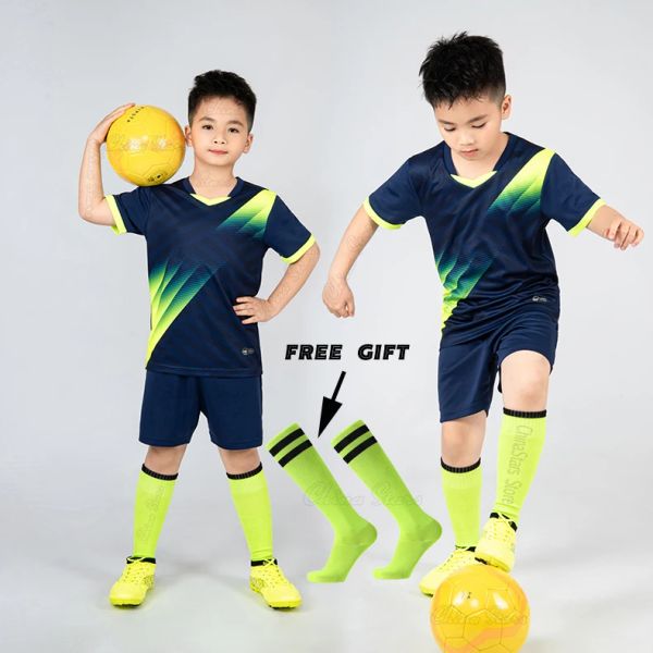 Accesorios Fútbol para niños Jersey de chándal para niños Uniformes deportivos para niños Juega kits de ropa deportiva de pelota chaleco de fútbol para niños calcetines