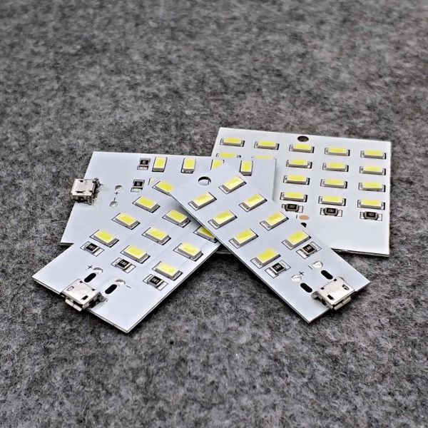 Accessoires LIVRES LED USB LUMIÈRES 8LEDS 12LEDS 16LEDS 20LEDS SMD 5730 LED Bulbe 5V Entrée d'alimentation blanche USB Light Micro USB Interface