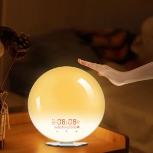 Accessoires Réveillez-vous Light Alarm réveil avec Sunrise / Sunset Simulation Double Alarmes FM Radio Nightlight 7 Couleurs Sons naturels Snooze