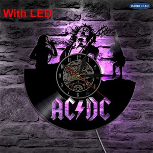 ACDC Rock Band Wall Vinyl Clock LED Muurverlichting Kleur Veranderende Vintage LP Record Decor Handmade Light Home Decoratieve Y200109