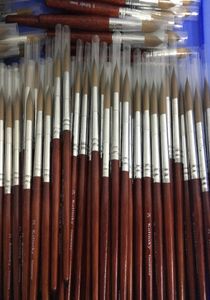 Brosse à ongles en acrylique rond Sharp 12141618202224 stylo sable kolinsky de haute qualité avec poignée en bois rouge pour peinture professionnelle7705845