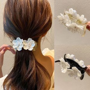 Acrylique Simulation Fleur Cheveux Griffes Clips Femmes Blanc Strass Pétale Élégant Fleur Cheveux Crabe Pince À Cheveux Coiffe