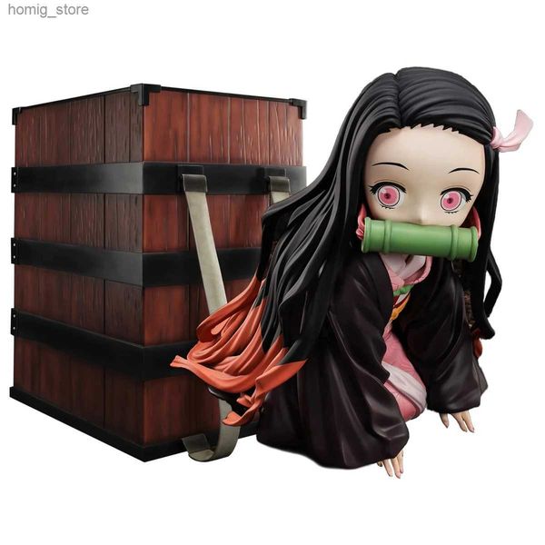 Figure de jouets d'action 9cm Figure d'anime Demon Slayer Kamado Nezuko Kawaii Miniature Pose à genoux Figure PVC avec boîte de sac à dos Case Tabletop Gift Touet Y240415