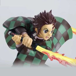 Figuras de juguete de acción Hot Demon Slayer Figura de anime Tanjirou Agatsuma Zenitsu Kyoujurou Modelo de anime Figura de acción Colección de PVC Juguete para niños Regalo