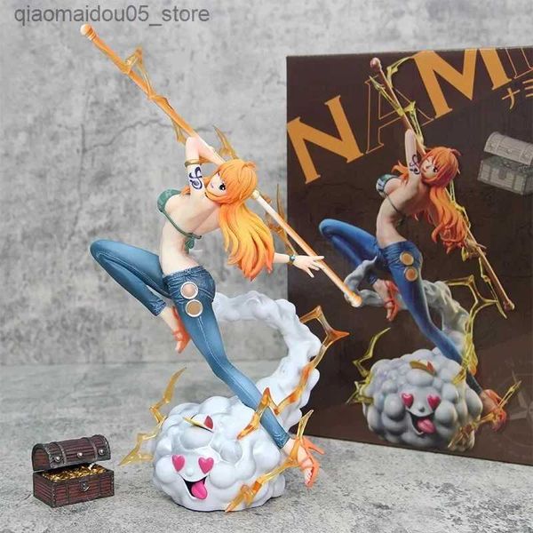 Action Toy Figures Transformation Toys Robots 28cm Integrated Nami Anime Character Action Sexy Model Statue Pvc Toy Doll Decoration Room de bureau Collectible