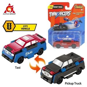 Action Toy Figures Transracers 13 types 2in1 Transforming City Vehicles Mini Flip Transformé Deux types Pocket Car Kid Toy Cadeaux d'anniversaire 220830