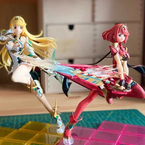 Figures de jouets d'action Xenoblade 1/7 Chroniques 2 Hikari Mythra / Pyra Homura Figure Collectible Modèle Toy Desktop Doll T240513