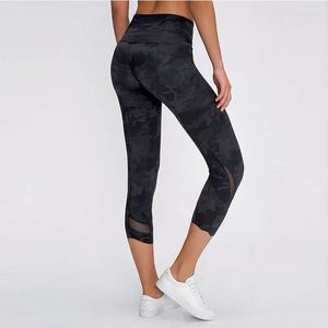 Active Pants 2022 Mujeres Running Capris Yoga Cintura alta Skinny 4 Way Stretch Fitness Leggings Sexy Net Yarn Cpairs