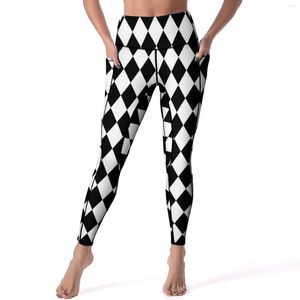 Pantalon actif Leggings imprimé géo noir blanc diamant entraînement gymnase Yoga dame pousser collants de sport mignons poches Legging à séchage rapide