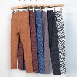 Pantalones activos Leopard Sports Yoga con Noace Cintura alta y levantamiento de cadera Elástico Fitness de nueve puntos