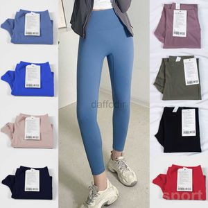 Pantalones activos Lu Align Seamless Mujeres Deporte Yoga Pantalones largos Elásticos Trotar Yogas Desnudo Apretado Noveno Pantalón Chica Culturismo Estiramiento Ropa deportiva Wunder Train 240308