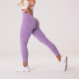 Active Pants Jacquard Naadloze Yoga Snowflake-legging voor dames Cropped broek met luipaardprint