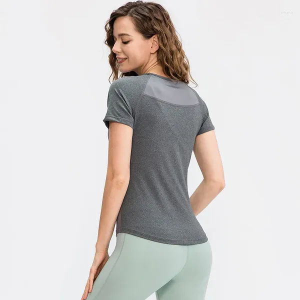 Chemises actives Vêtements de Pilates pour femmes T-shirts à haute élasticité Sous-vêtements respirants Tennis Sportswear Hauts de course Yoga Tee Jogging pour femmes