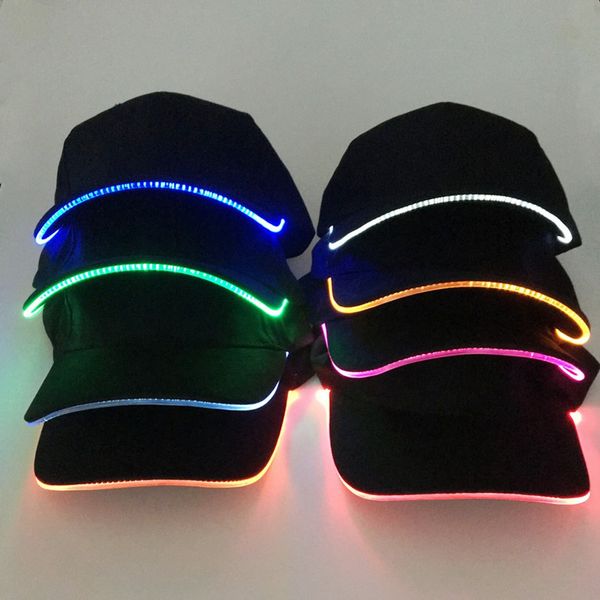 Réglable 2023 Nouveau design LED Light Up Basball Caps Basclables brillants Perfect pour la course de hip-hop de fête et plus encore