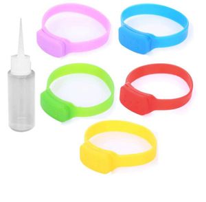 Desinfectante de manos ajustable Pulsera dispensador de desinfectante de manos Bomba de pulsera portátil con desinfectante de manos de muñeca instalable RRA3661