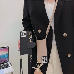 Verstelbaar lanyard lychee patroon telefoonhoesjes voor iPhone 14 13 12 11 pro max crossbody keten zeemeermin liefde hart hanger lederen beschermende shell schokbestendigheid