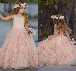 Schattig roze geplooide ruches bloemenmeisjes jurken voor bruiloftstrand boho kanten kleine meisjes feest verjaardag jurken kinderen baby eerste heilige comunion chique jurk cl1775