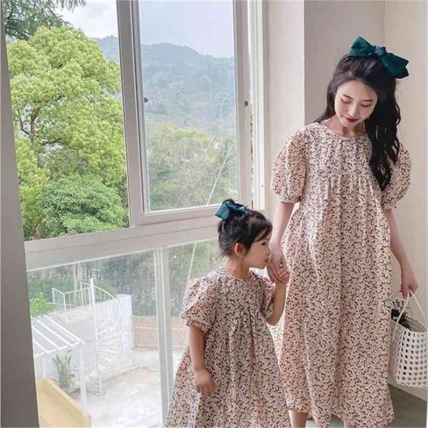 Adulte maman bébé filles robes pour famille correspondant vêtements mère fille robe en coton floral 210724