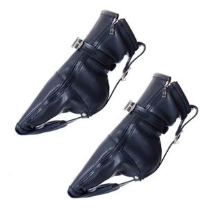 Juguetes para adultos PU Cuero Pies con cerradura Restricciones Bondage suave Tobillo Patas de perro Calcetines Bolsa Zapatos Acolchados Puño Mitts Calcetines BDSM Bondage Juguetes sexuales 231216