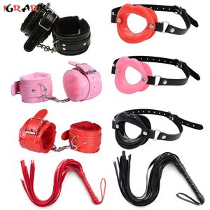 Jouets pour adultes Sexy Menottes en fourrure douce Accessoires de jeu de rôle BDSM Contraintes Équipement Bondage Gear Sex pour Couples Femmes Accessoires exotiques 230411