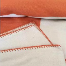 Mantas de letra de diseñador avanzada Cashmere lana suave bufanda bufanda portátil sofá cama de lana