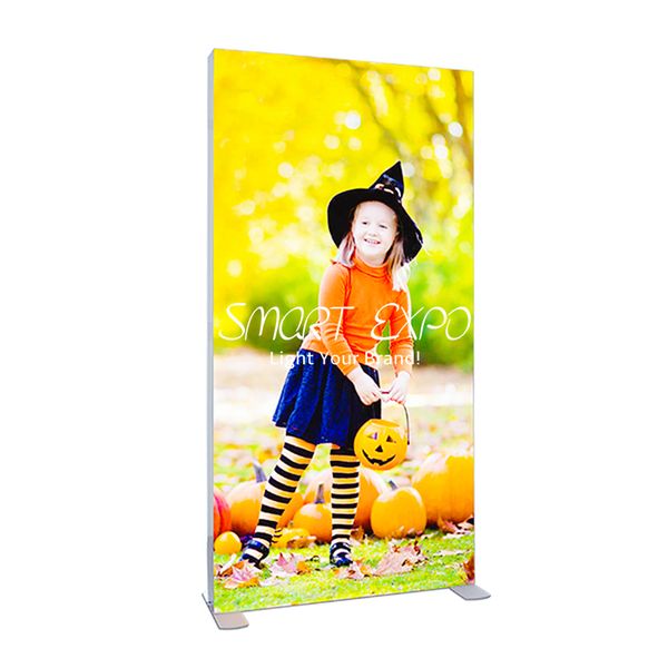 L'équipement d'affichage publicitaire 85x225cm SEG cadre en plastique impression de tissu caisson lumineux double face debout au sol