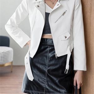 Aelegantmis Coreano Casual Slim Blanco Chaqueta de cuero de imitación Mujeres con cinturón Chaqueta corta de PU Mujer Elegante Recortada Outwear Moda 220815