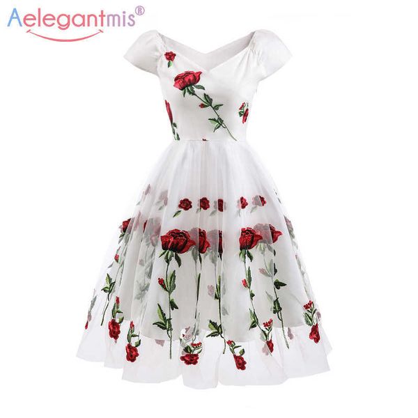 Aelegantmis Spring Women Vestido de encaje Sexy V Cuello Off Hombro Fiesta Damas Vintage Negro Floral Bordado ES 210607