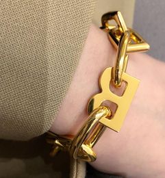 AENSOA Modemerk Hoofdletters B Punk Armbanden Goud Kleur Ketting Beginletter Armband Cadeaus voor Vrouwen Alfabet Sieraden3054302