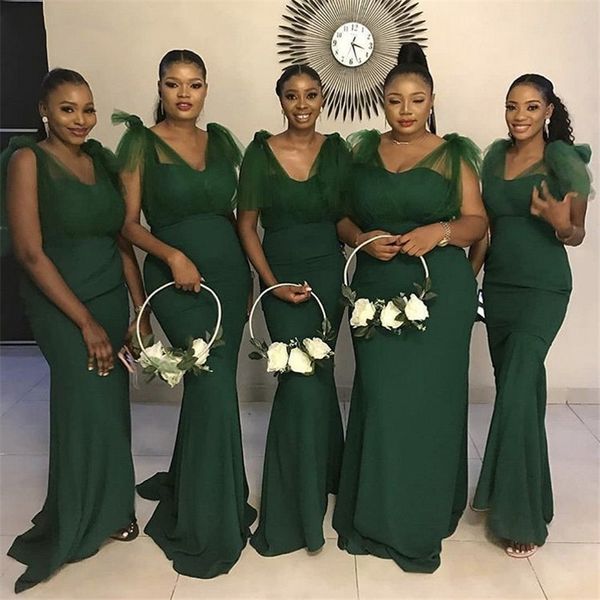 Vestidos de dama de honor africanos Sexy verde con cuello en V sin mangas hasta el suelo tren de barrido satén de seda para fiesta de boda vestidos de dama de honor