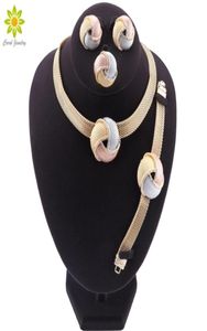 African Dubai Gold Bridal For Women Bracelet oorbellen Wedding Party Crystal Necklace Ring Sieraden Sets Y200602244O8358775